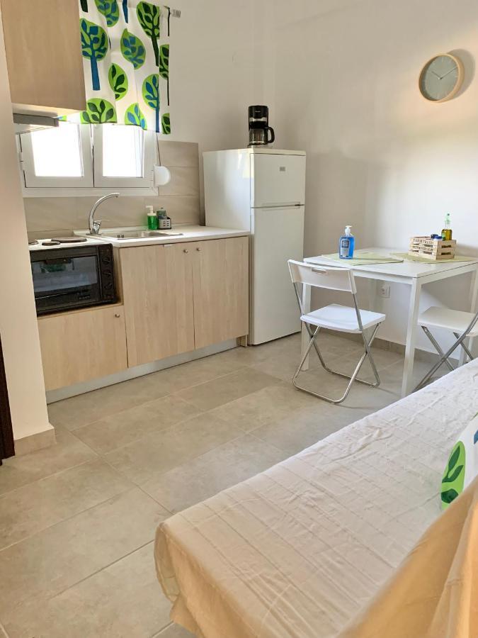 Lovely Apartment By The Sea 2 ….. Epanomi Exterior photo