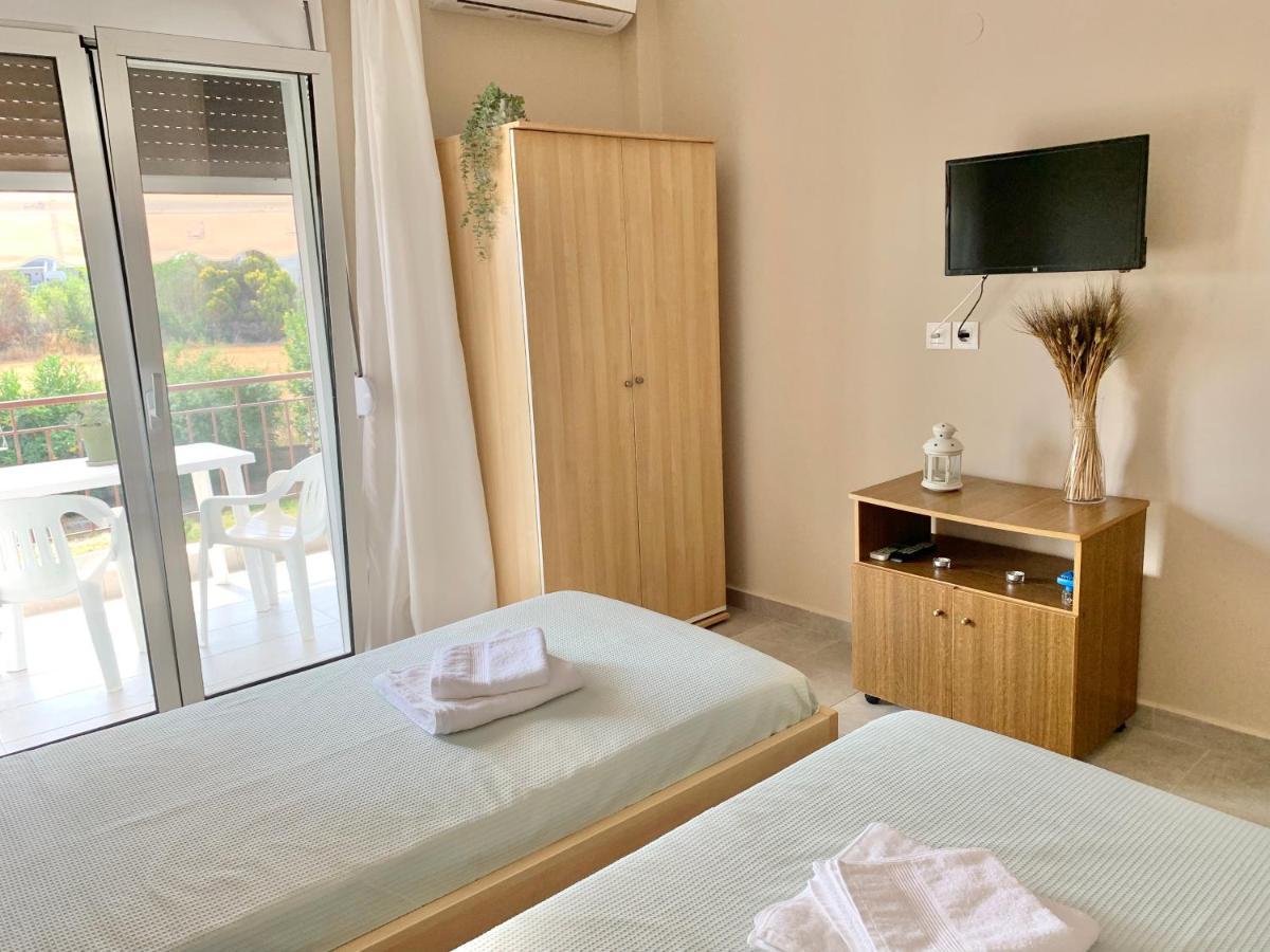 Lovely Apartment By The Sea 2 ….. Epanomi Exterior photo